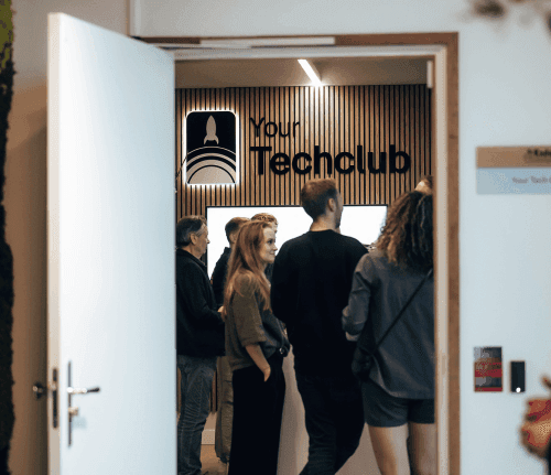 De opening van het Your Tech Club kantoor