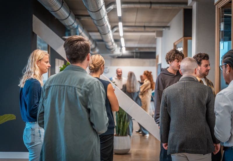 Het team van Your Tech Club op kantoor in Amsterdam